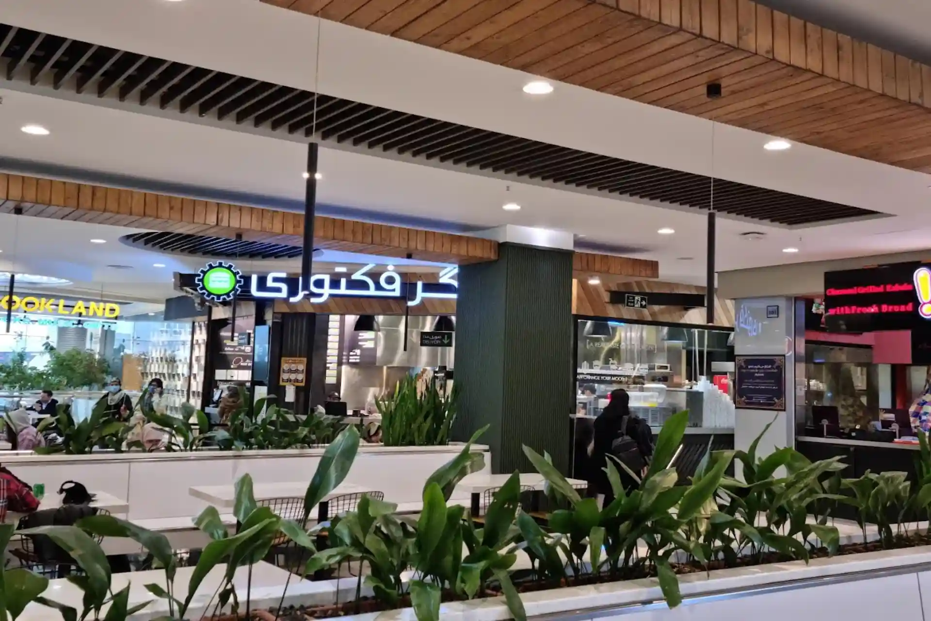 پالادیوم مال؛ از لوکسترین مراکز خرید ایران