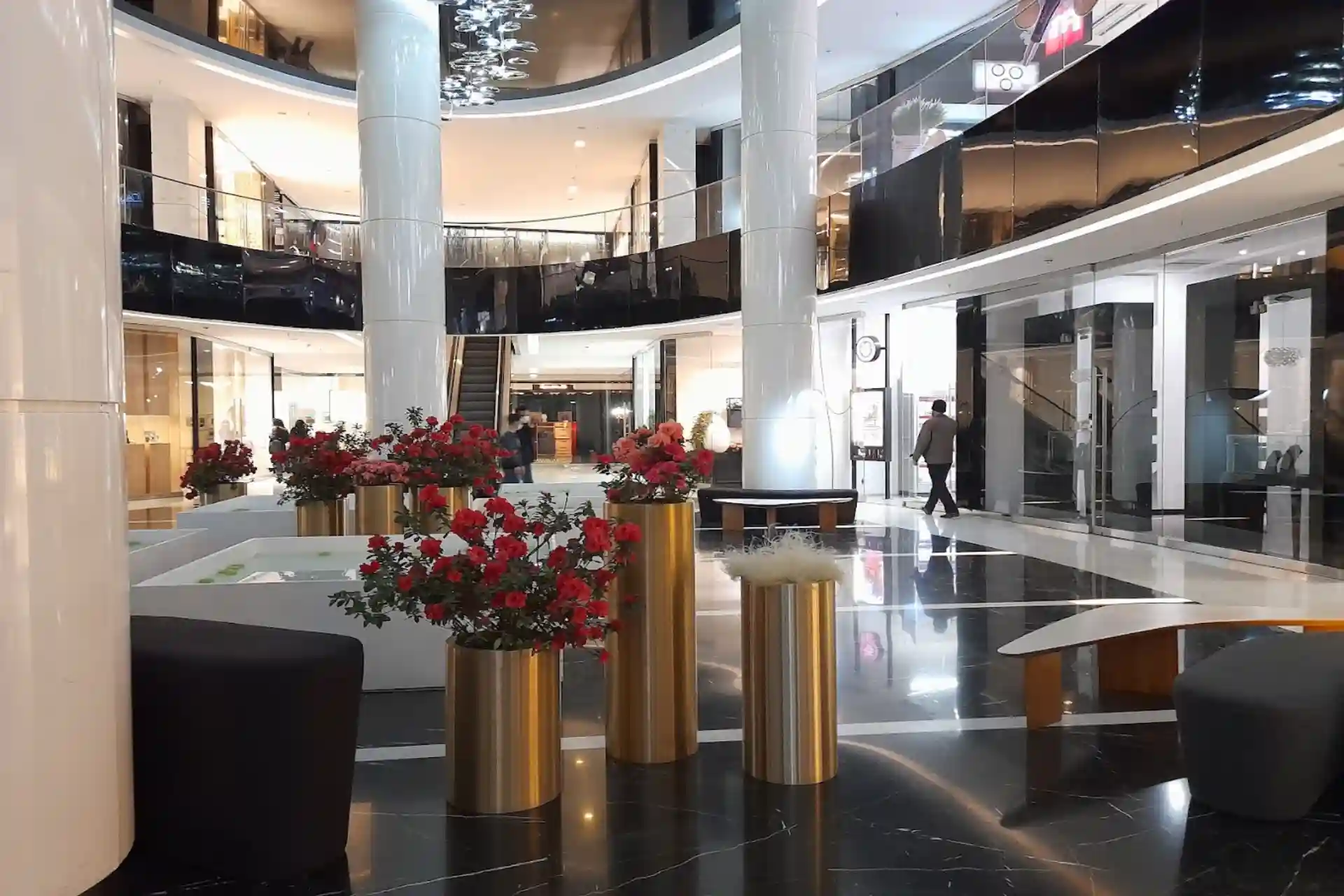 سام سنتر؛ جزو بزرگترین مراکز خرید ایران